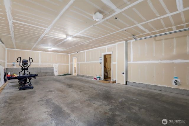 27132 106th Avenue SE, Kent, WA 98030
