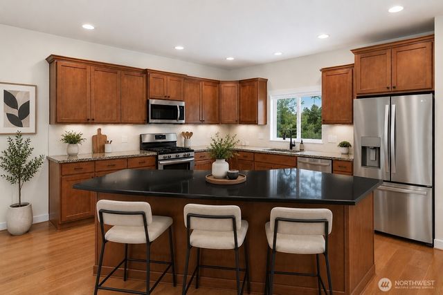 27132 106th Avenue SE, Kent, WA 98030