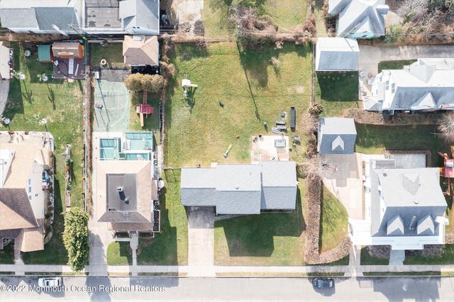 14 Elberon Avenue, Loch Arbour Village, NJ 07711