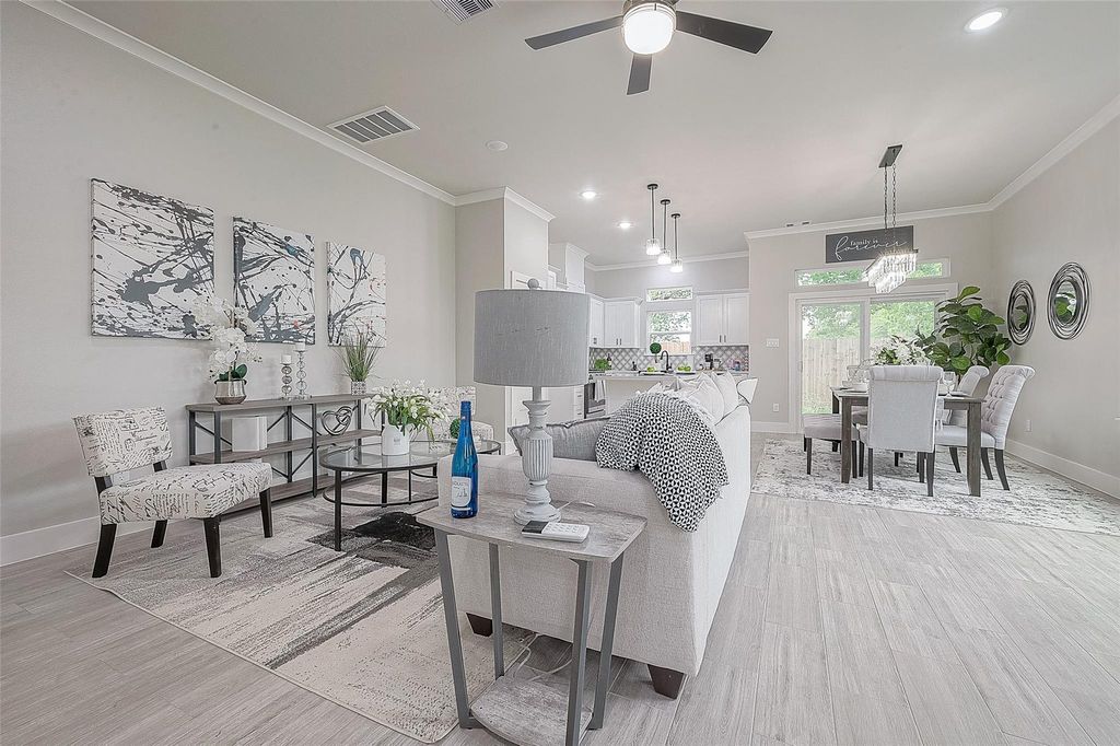7108 Saint Augustine Street, Houston, TX 77021