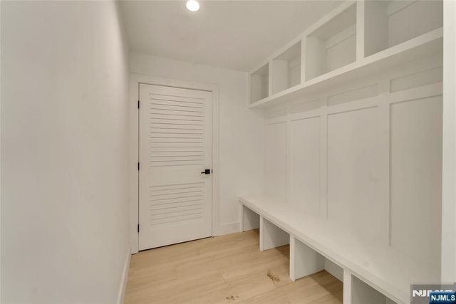 432 Stillwell Avenue A, Fort Lee, NJ 07024