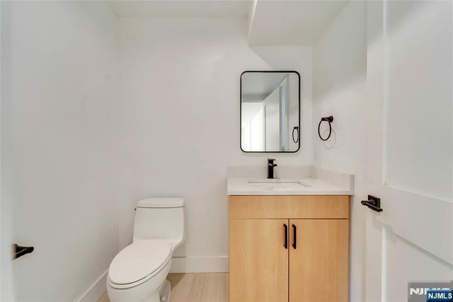 432 Stillwell Avenue A, Fort Lee, NJ 07024