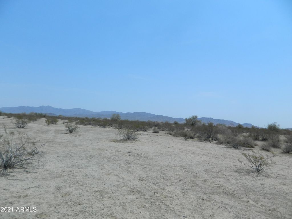 Image 6 of property listing at 0 N Sun Valley Pkwy Parkway -, Buckeye, AZ 85396