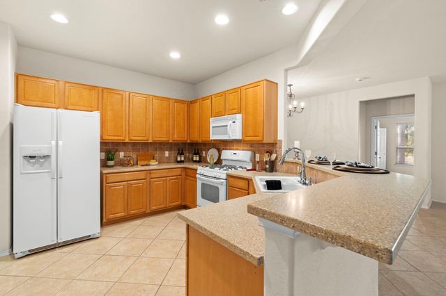 123 Dickens CIR, Georgetown, TX 78633