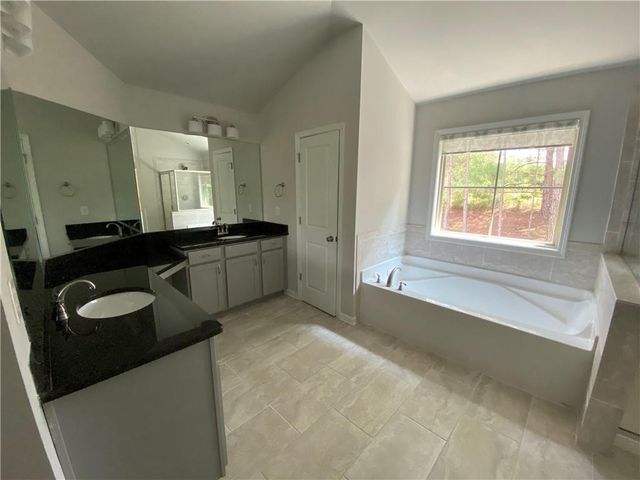 9095 Maple Run Trail, Gainesville, GA 30506