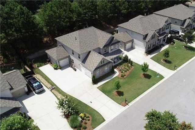 9095 Maple Run Trail, Gainesville, GA 30506