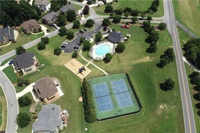 9095 Maple Run Trail, Gainesville, GA 30506