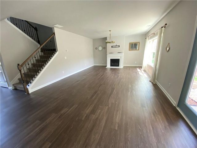 9095 Maple Run Trail, Gainesville, GA 30506