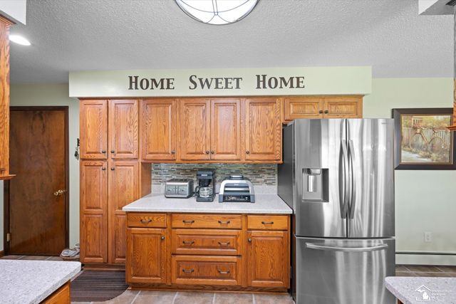 2205 Lotus Drive, Erie, MI 48133