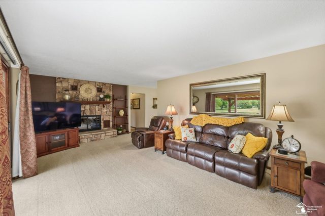 2205 Lotus Drive, Erie, MI 48133