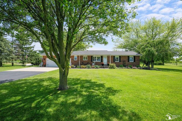 2205 Lotus Drive, Erie, MI 48133