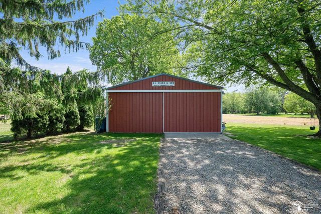 2205 Lotus Drive, Erie, MI 48133