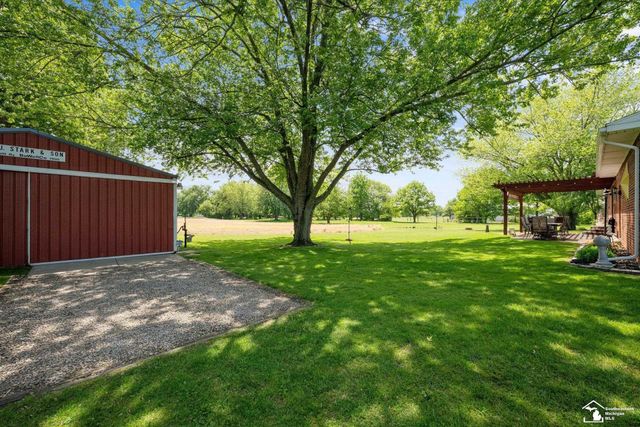 2205 Lotus Drive, Erie, MI 48133