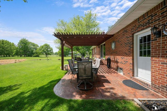 2205 Lotus Drive, Erie, MI 48133