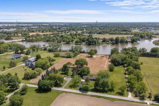 2205 Lotus Drive, Erie, MI 48133