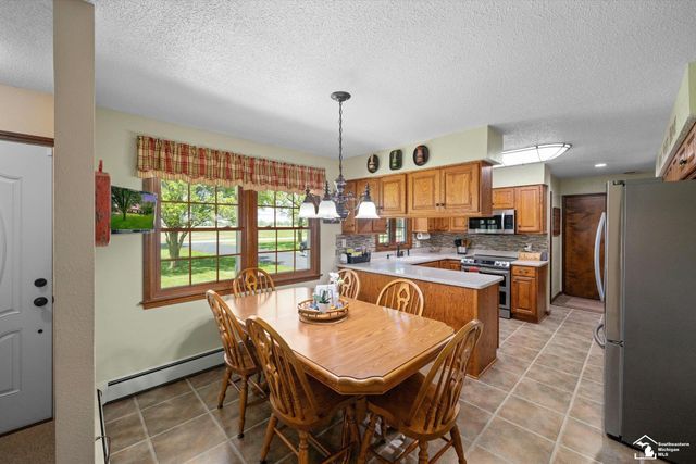 2205 Lotus Drive, Erie, MI 48133