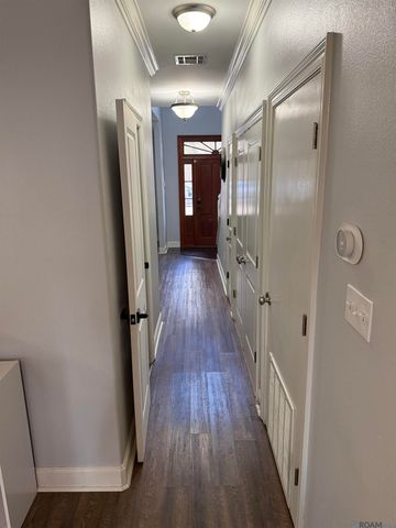 20334 De Chene Dr, Walker, LA 70785