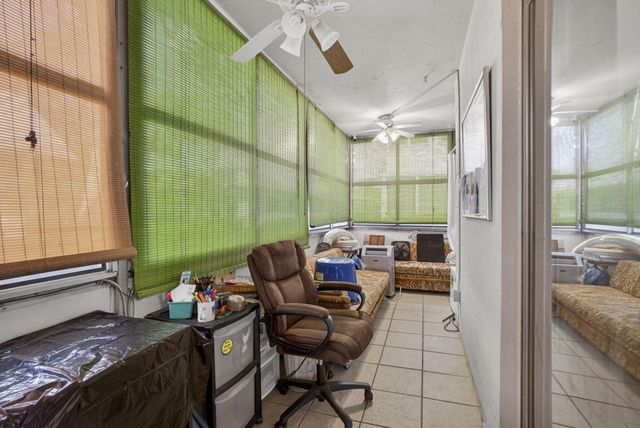 71 Plymouth I, West Palm Beach, FL 33417