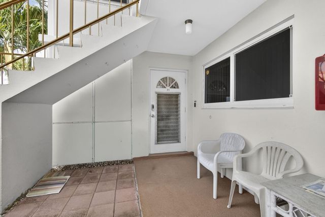 71 Plymouth I, West Palm Beach, FL 33417