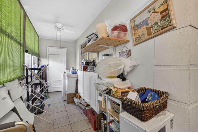 71 Plymouth I, West Palm Beach, FL 33417