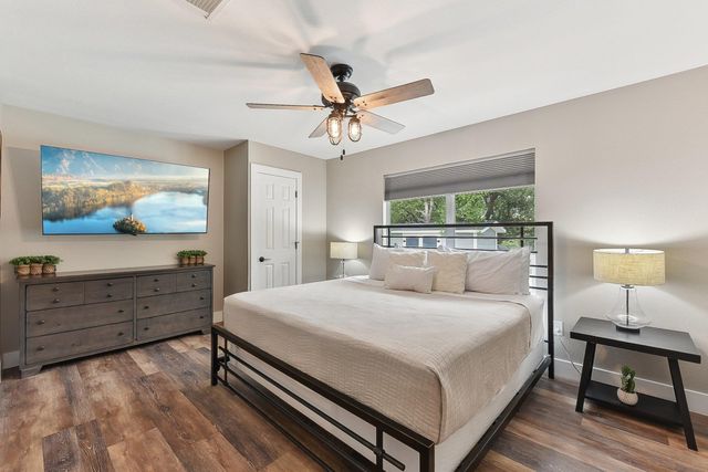515 Twidwell DR, Dripping Springs, TX 78620