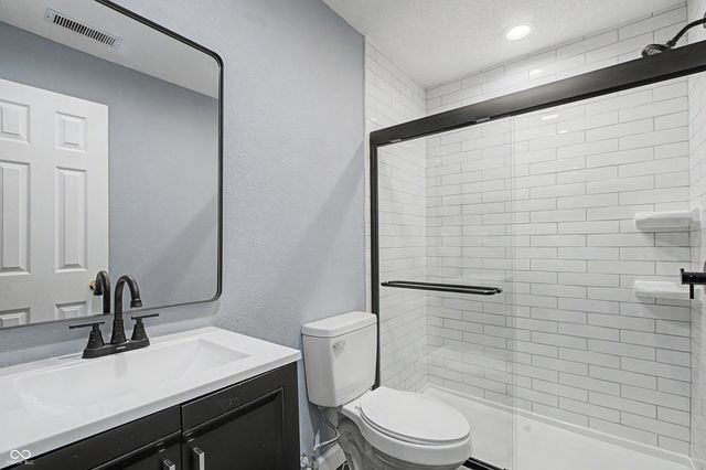 12584 Courage Crossing, Fishers, IN 46037