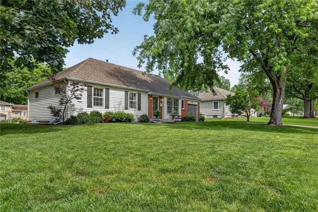 9640 Hayes Street, Overland Park, KS 66212