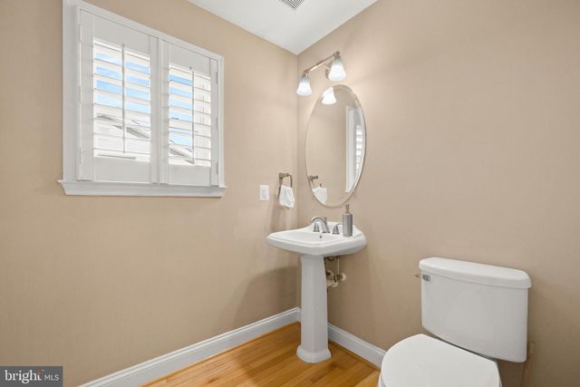 8229 BAYSIDE RD, Chesapeake Beach, MD 20732