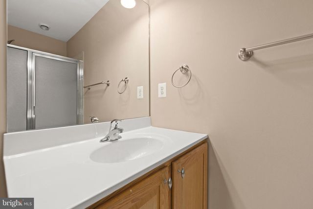 8229 BAYSIDE RD, Chesapeake Beach, MD 20732