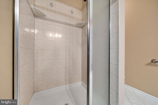 8229 BAYSIDE RD, Chesapeake Beach, MD 20732