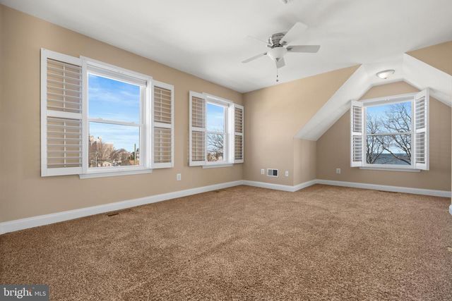 8229 BAYSIDE RD, Chesapeake Beach, MD 20732