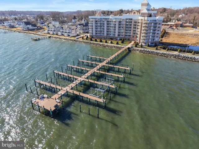 8229 BAYSIDE RD, Chesapeake Beach, MD 20732