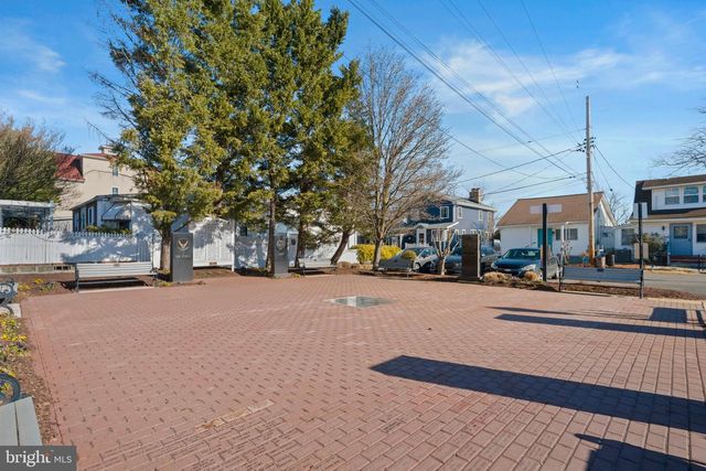 8229 BAYSIDE RD, Chesapeake Beach, MD 20732