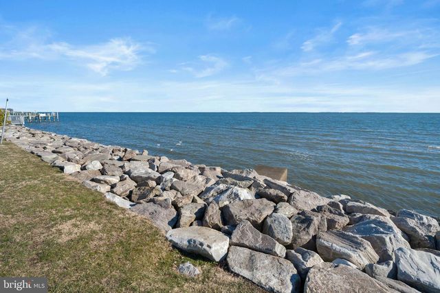 8229 BAYSIDE RD, Chesapeake Beach, MD 20732