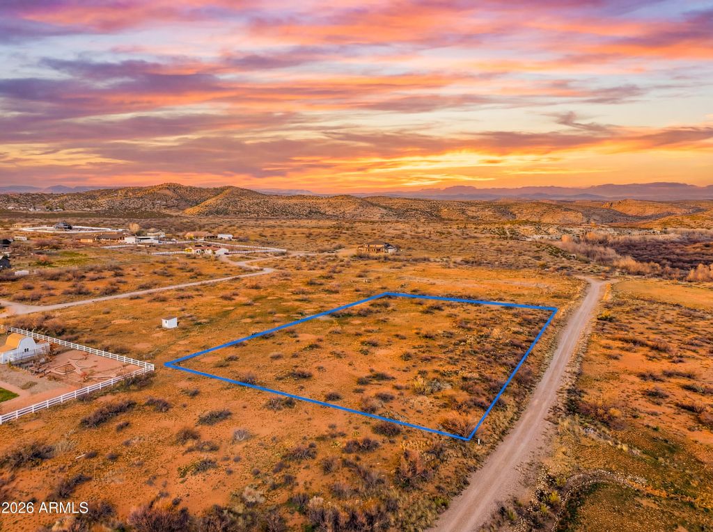 Image 1 of property listing at 6950 E VINEYARD View _, Cornville, AZ 86325