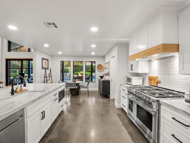 3761 W Alluvial Avenue, Fresno, CA 93711