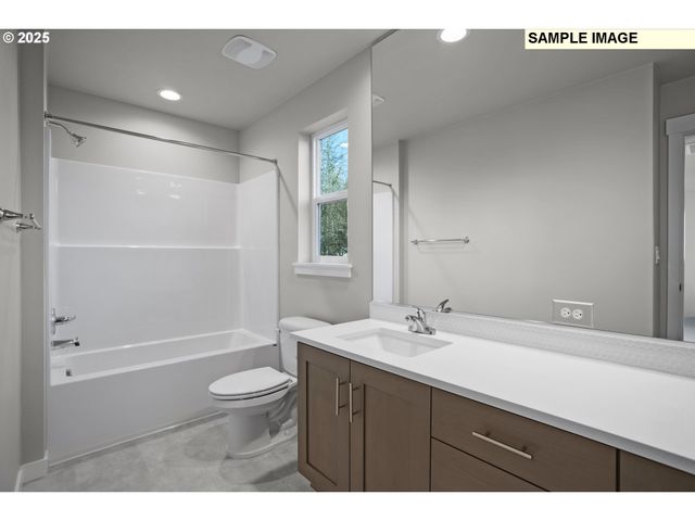 1304 W 11th St, La Center, WA 98629