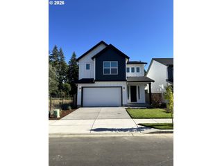 1304 W 11th St, La Center, WA 98629