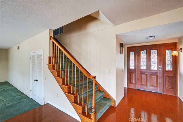 2021 Pine Crest, Corona, CA 92882