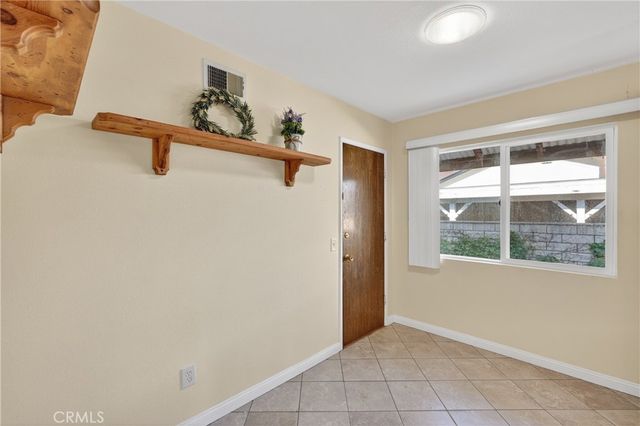 2021 Pine Crest, Corona, CA 92882