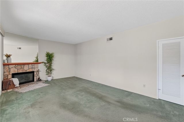 2021 Pine Crest, Corona, CA 92882