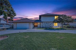 2021 Pine Crest, Corona, CA 92882