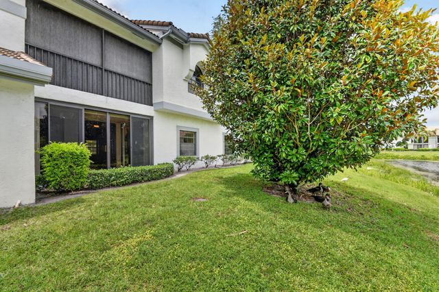 5395 Firenze Drive B, Boynton Beach, FL 33437
