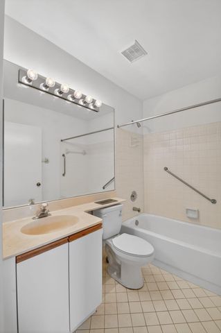 5395 Firenze Drive B, Boynton Beach, FL 33437