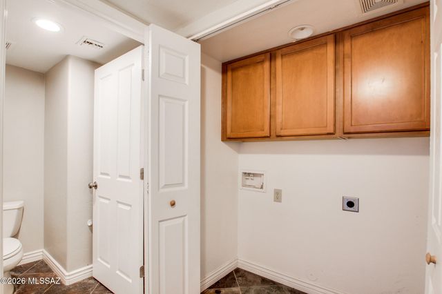 31 S Crown Plaza, Vail, AZ 85641