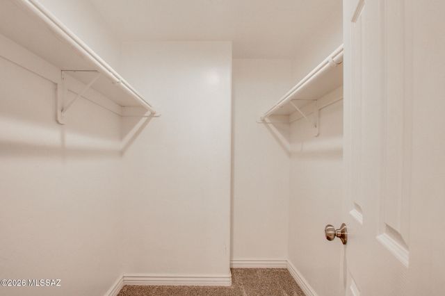 31 S Crown Plaza, Vail, AZ 85641