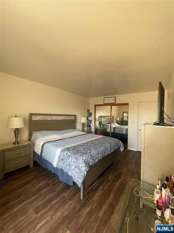 333 Liberty 15, Little Ferry, NJ 07643