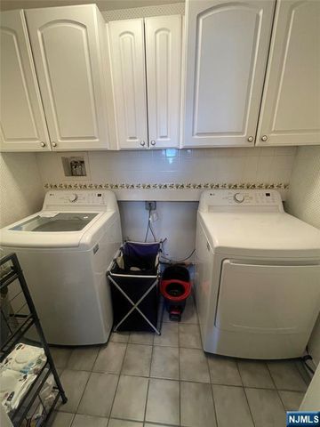 333 Liberty 15, Little Ferry, NJ 07643