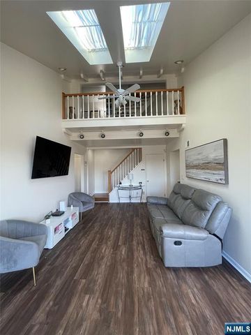 333 Liberty 15, Little Ferry, NJ 07643