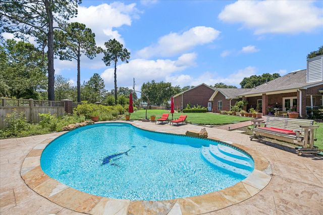 6211 S Woods Lane, Katy, TX 77494